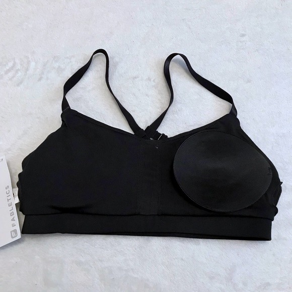 Fabletics NWT Performance Sports Bra Women S - Picture 6 of 8